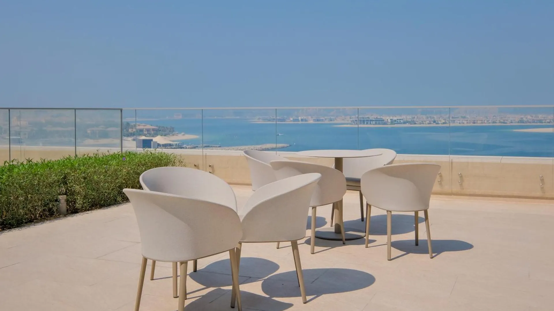 Premium 1 Bedroom In Beach Isle Great For Retreat Dubai