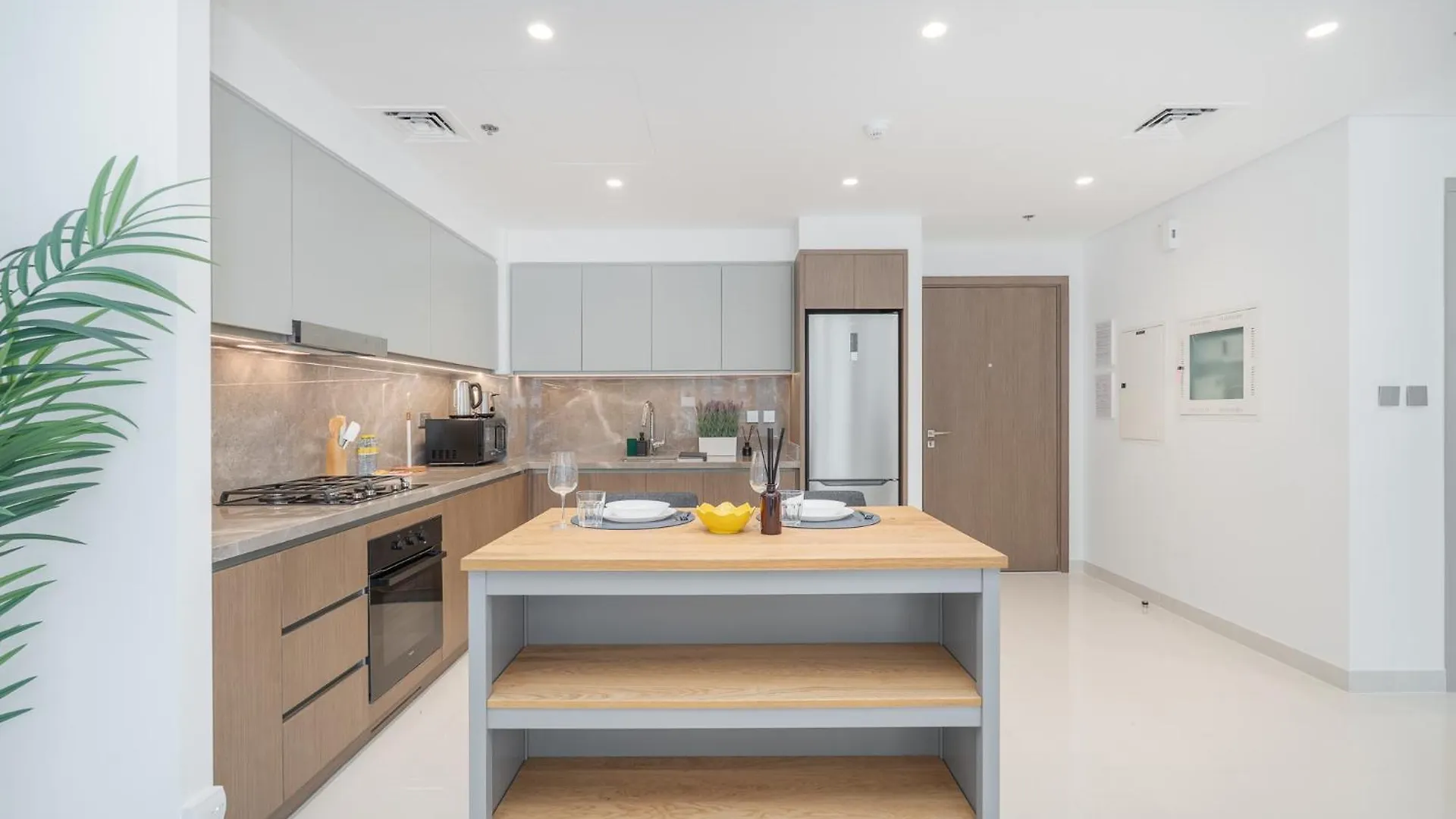 Apartment Premium 1 Bedroom In Beach Isle Great For Retreat Dubai