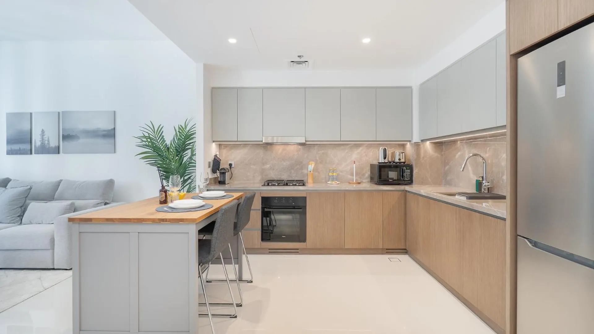 Premium 1 Bedroom In Beach Isle Great For Retreat Dubai Apartment